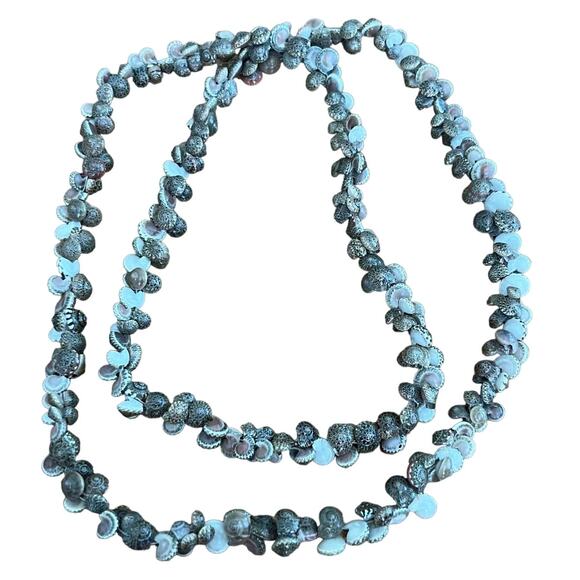 Tiny Shell 36" Necklace Coconut Girl Pre-Loved - Picture 1 of 4